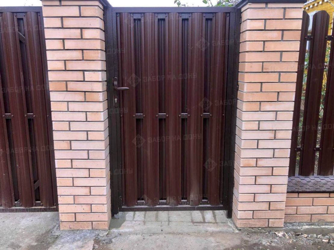 Калитка из евроштакетника  в Лабинске